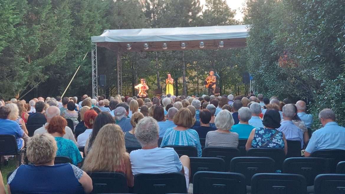 22_Udvaros koncert_20230827
