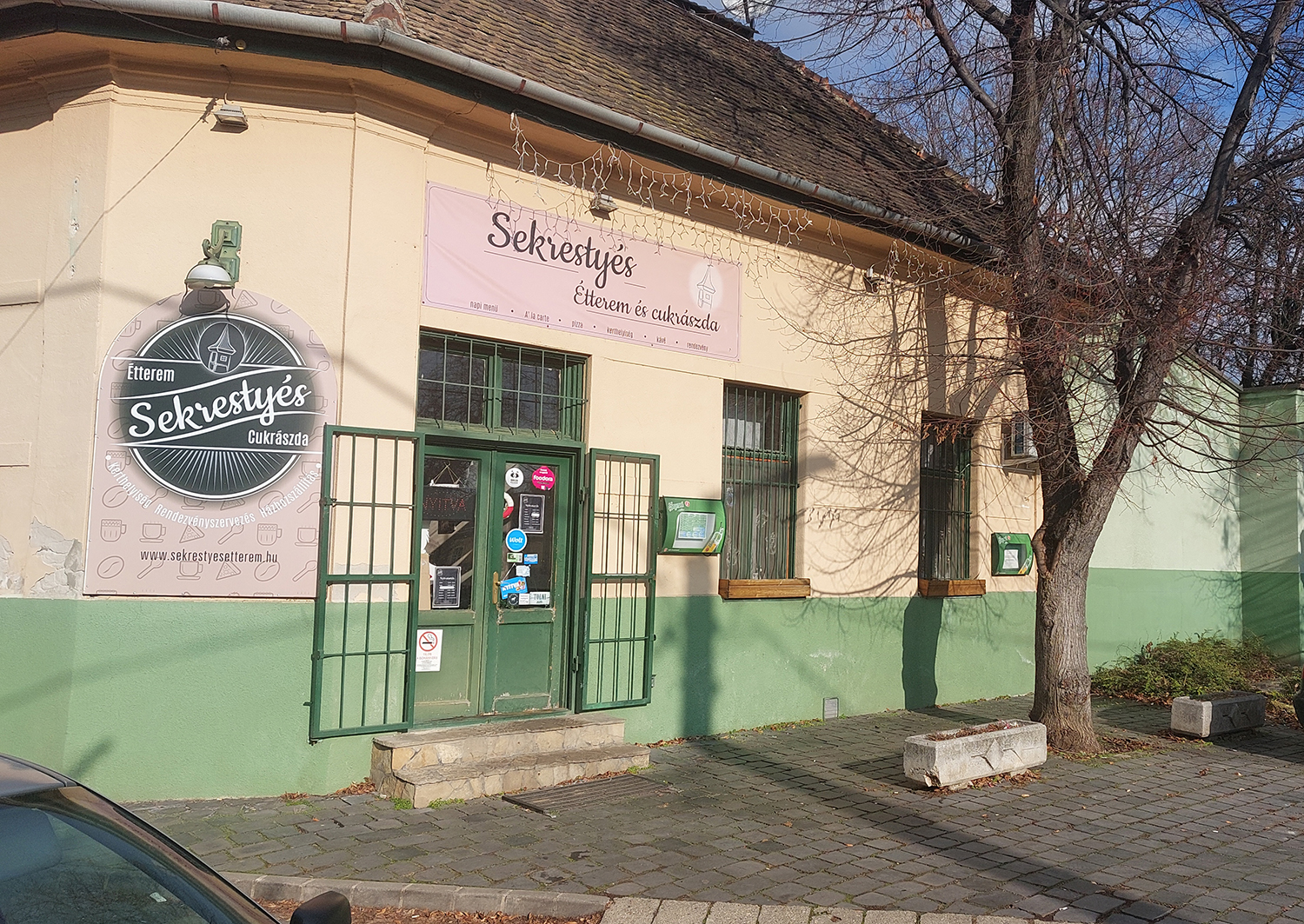 A place that is an essential part of Nagytétény: Sekrestyés Restaurant and Patisserie