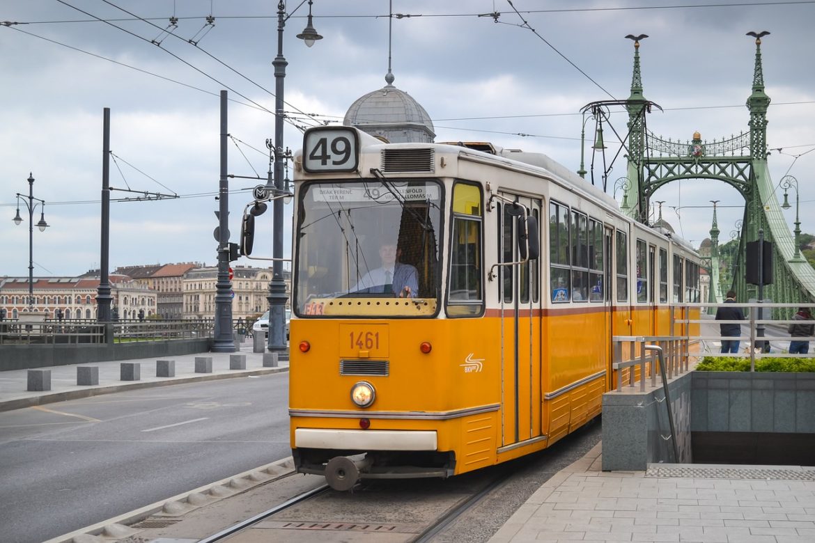 tram-1987021_1280