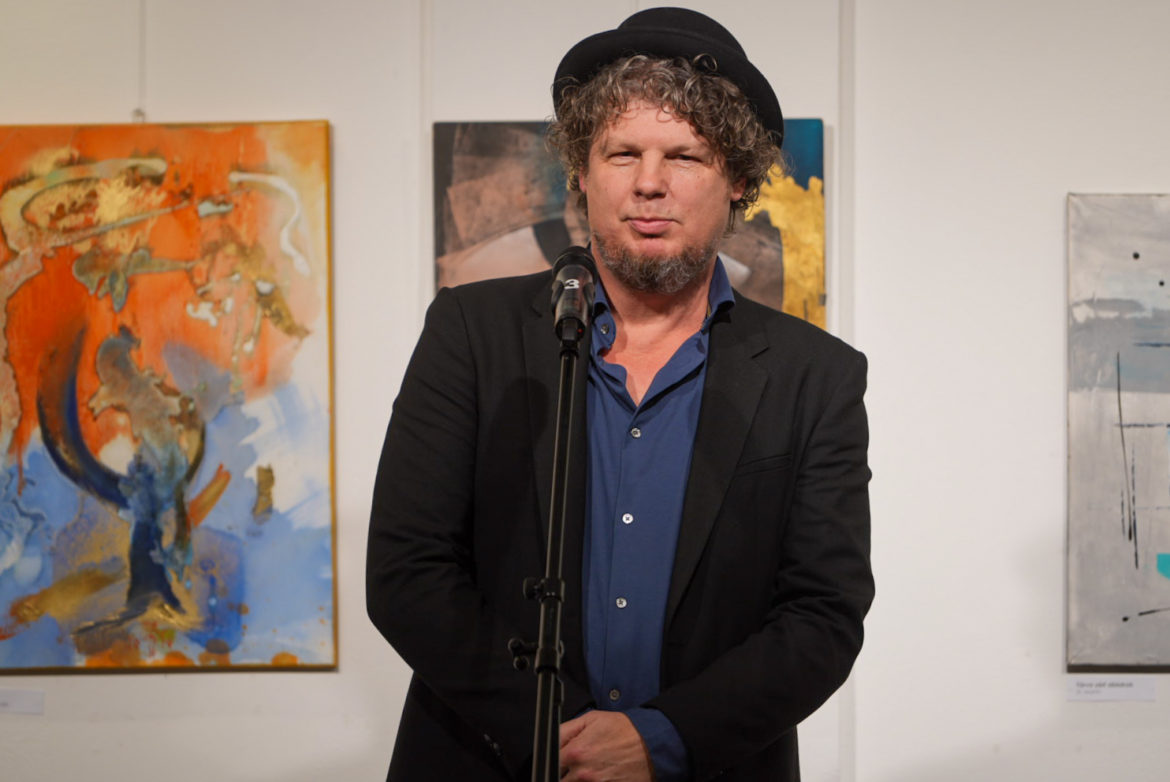 20251107-sztmartin-121