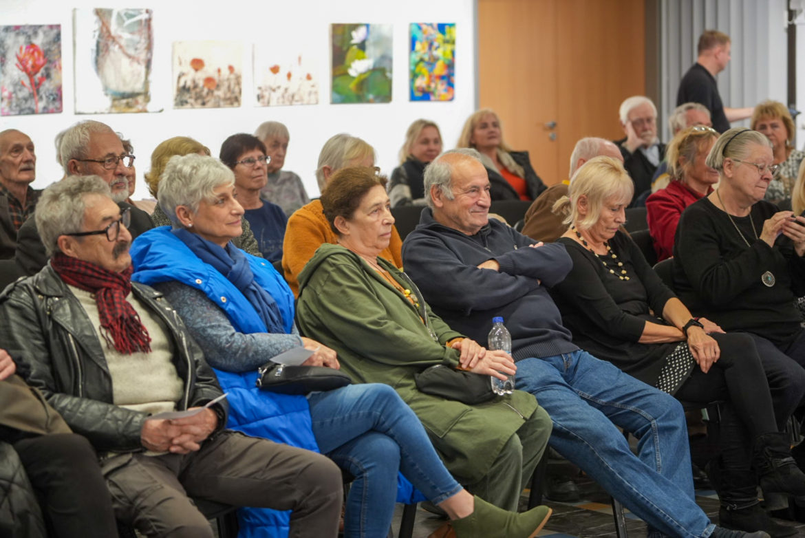 20251107-sztmartin-123