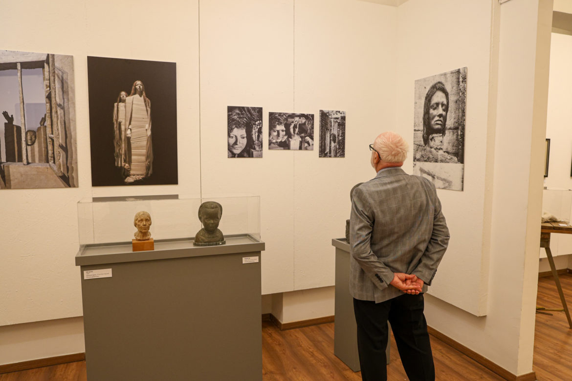 20251212-Schaár Erzsébet kiállítás – Magdolna udvar-19