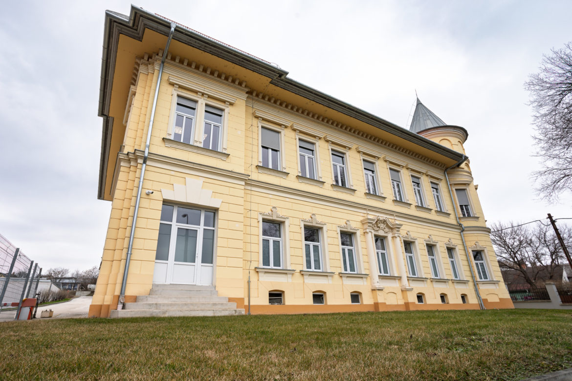 20260210_budafok_epuletek_0012_k_erzsebet_szallo